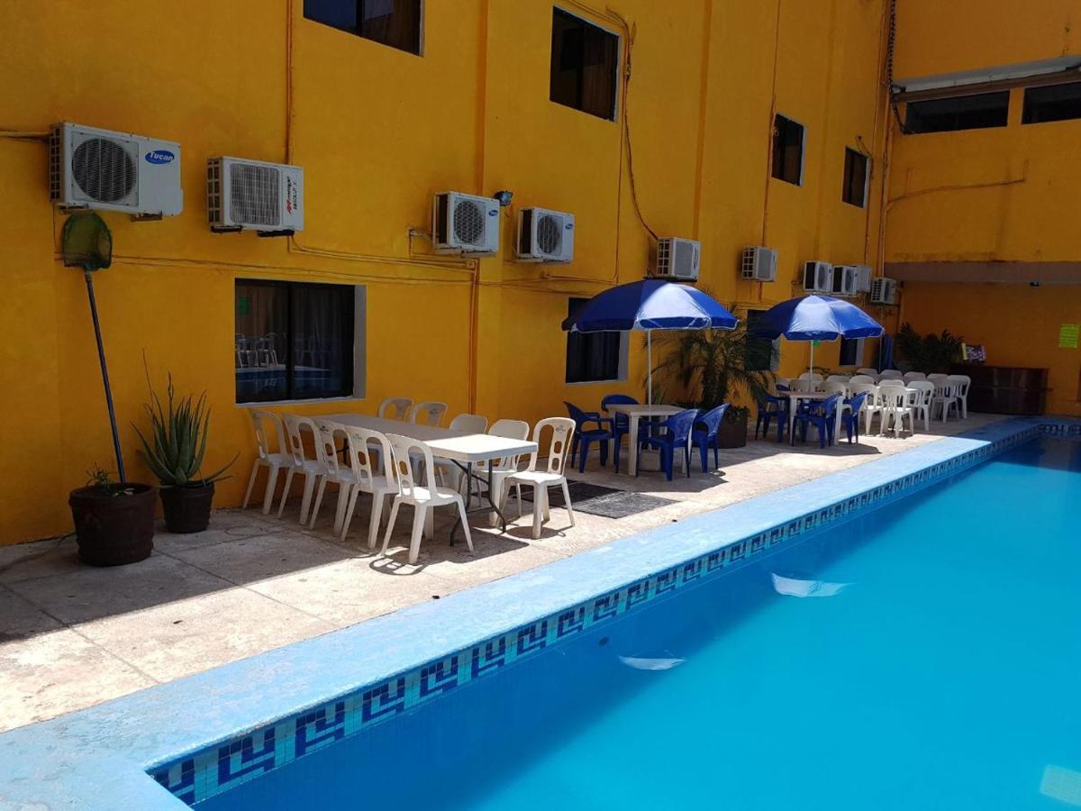 Hotel Arcos Del Parque Acayucan Εξωτερικό φωτογραφία