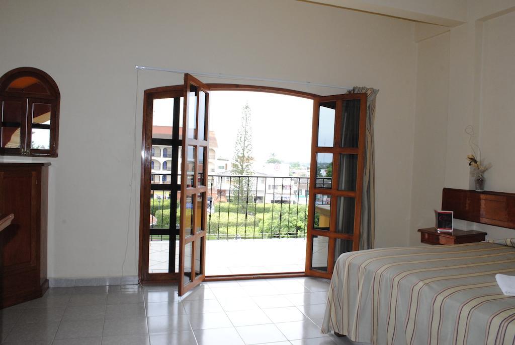 Hotel Arcos Del Parque Acayucan Δωμάτιο φωτογραφία
